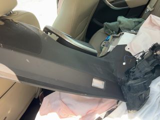 Vehicle Parts Image #1